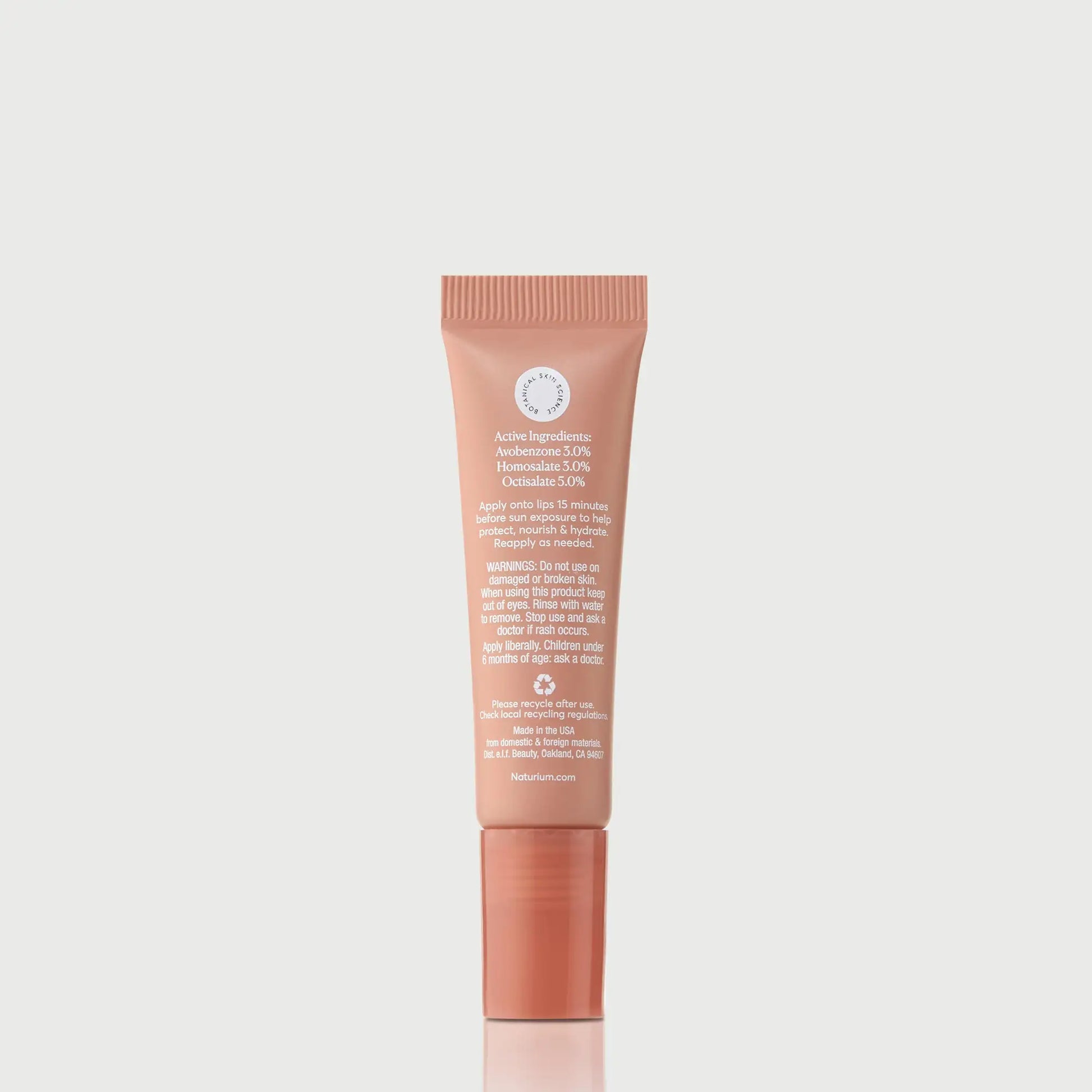 phyto-glow-lip-balm-spf-45-getaway-o2 NATR-10126_PhytoGlow_SPF_Getaway_primary_capon_back_bonebkgd_1.webp