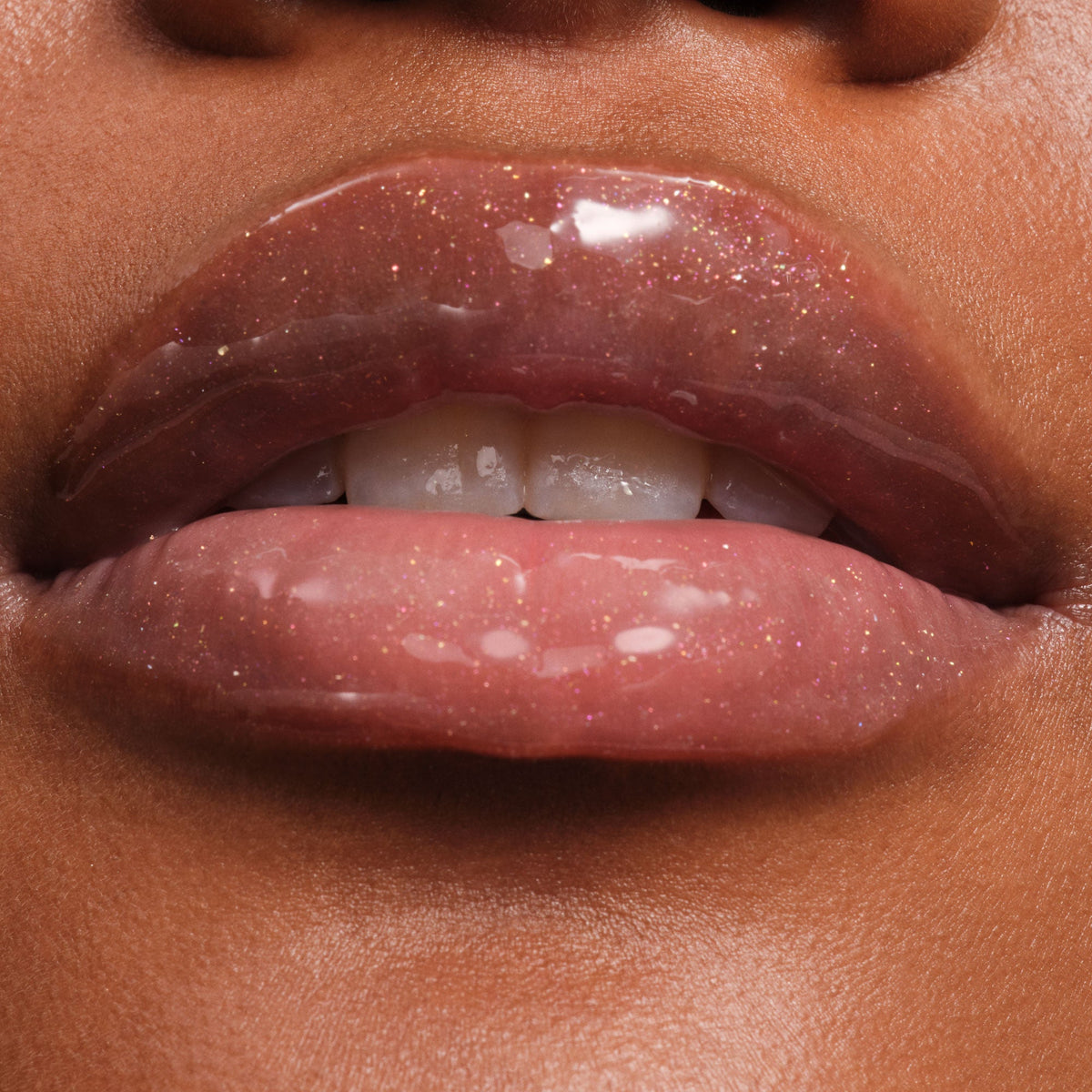 phyto-glow-lip-balm-shimmer-stardust-p9 NATR-10131-Phyto-Glow-Lip-Hover-Stardust.jpg