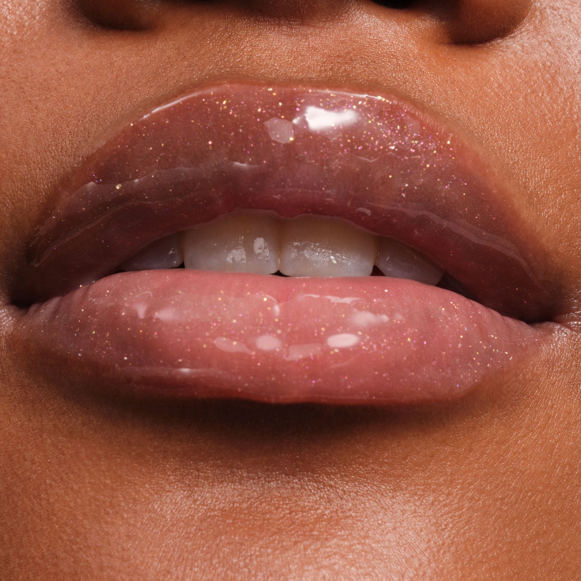 phyto-glow-lip-balm-shimmer-stardust-p9 NATR-10131-Phyto-Glow-Lip-Hover-Stardust.jpg